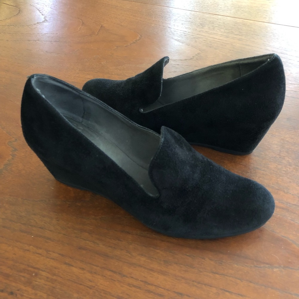Stuart Weitzman Arise Suede Loafer Wedges
